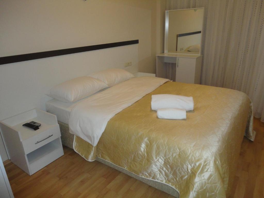 Flora Hotel Burhanli Chambre photo